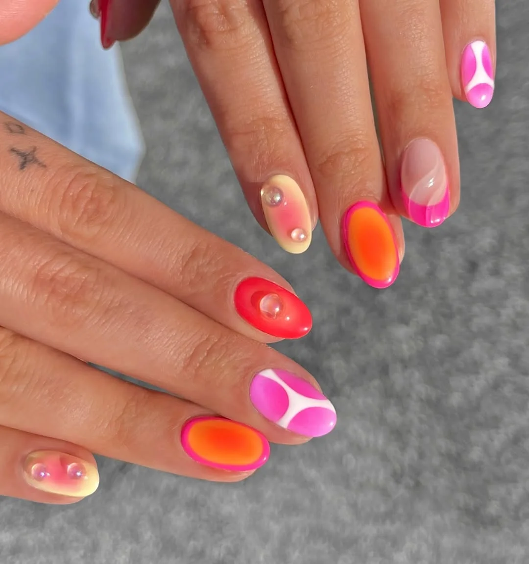neon summer nails 2026 Bright Aura Neon Short Nails
