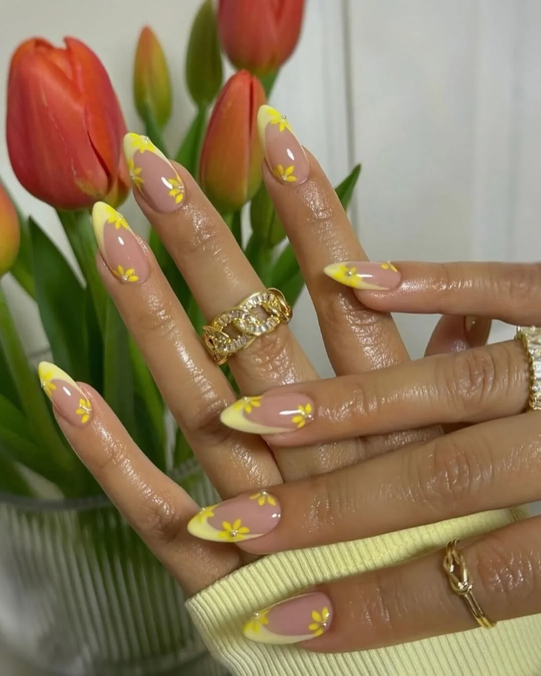 summer almond nails 2026 Sunny Daisy French Almonds