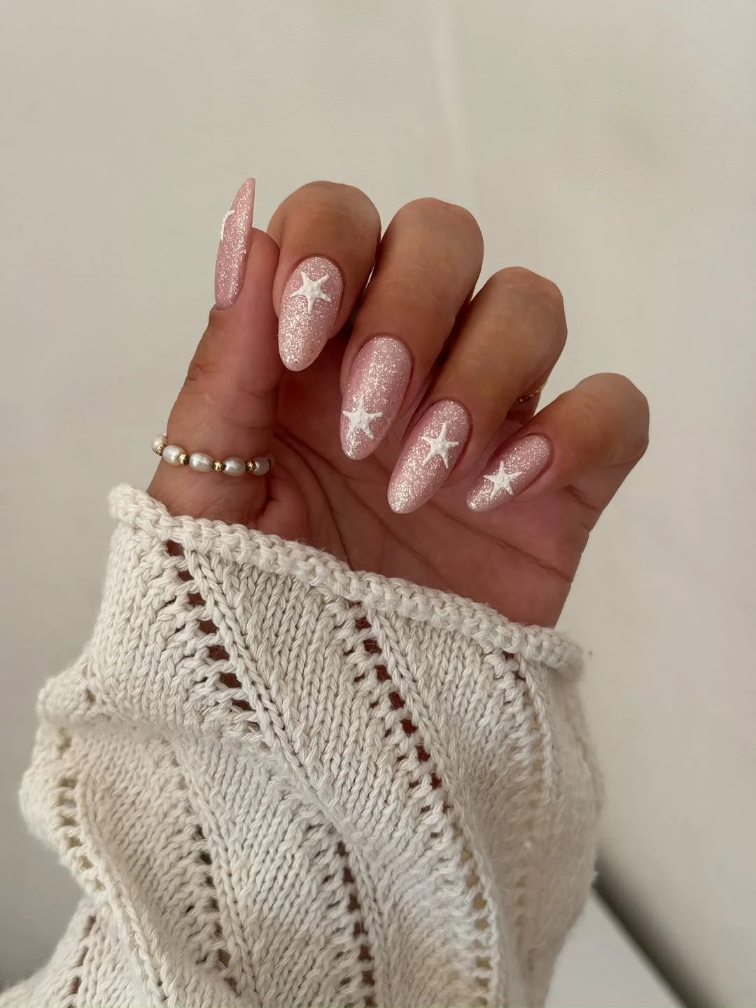 summer beach nails 2026 Soft Pink Starfish Nails With Pearl Shimmer