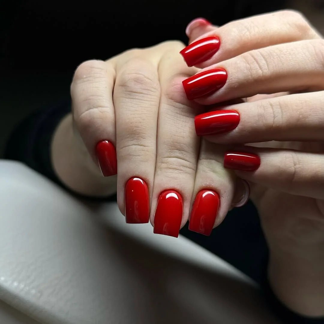 summer gel nails 2026 Classic Red Gel Nails