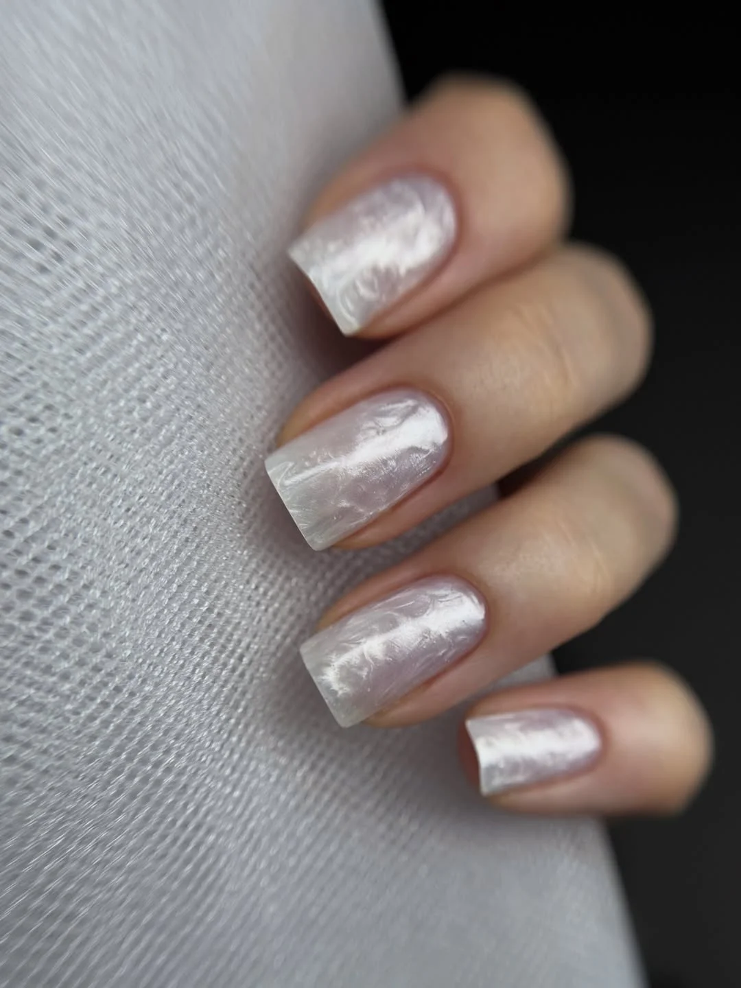 summer gel nails 2026 Pearly White Chrome Nails