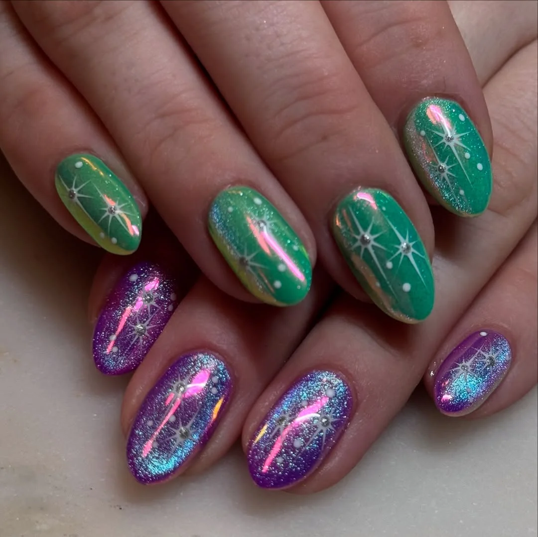 summer glitter nails 2026 Bright Aurora Glitter Nails In Green And Purple