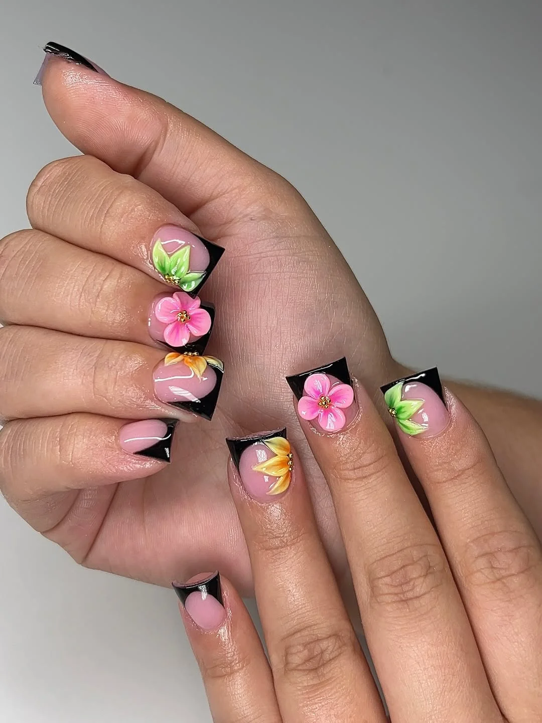 summer vibrant nails summer 2026 Black French Tip Flower Nails With Modern Contrast