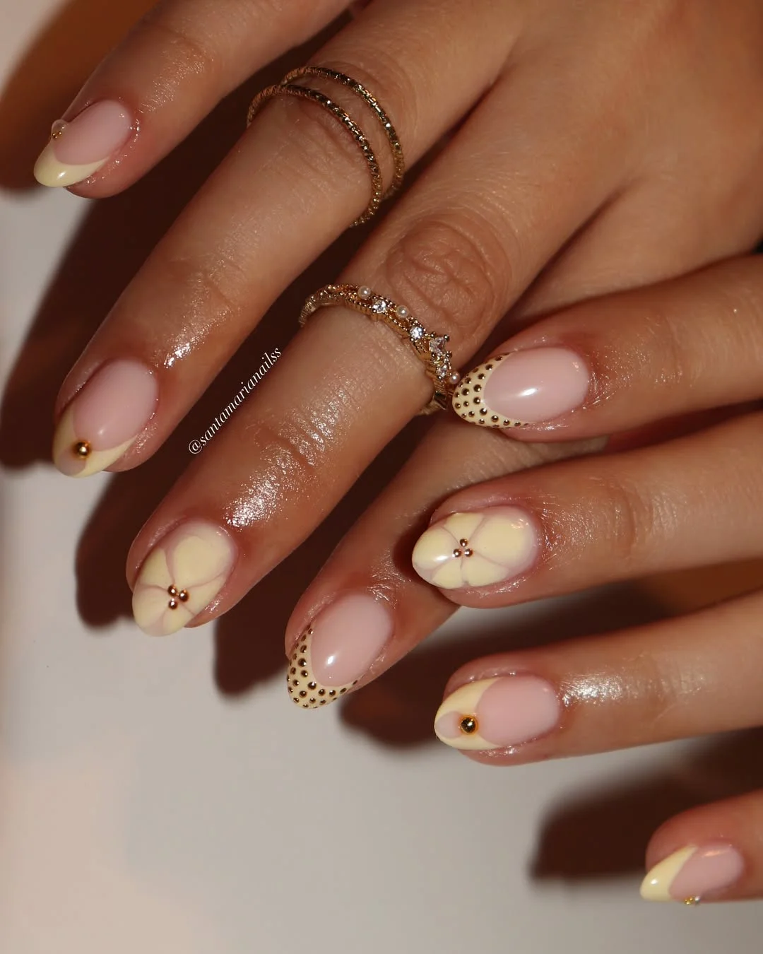 summer yellow nails 2026 Minimal Butter Yellow Nails With Tiny Gold Details