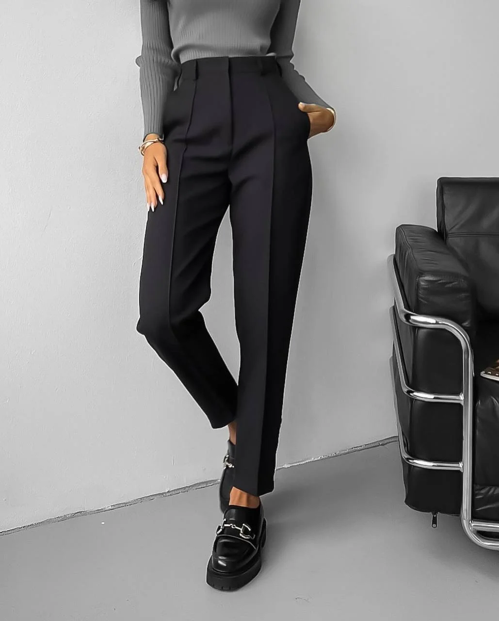 chic fall outfits pants 2026 Tailored Black Pants That Define Business Casual Dressing