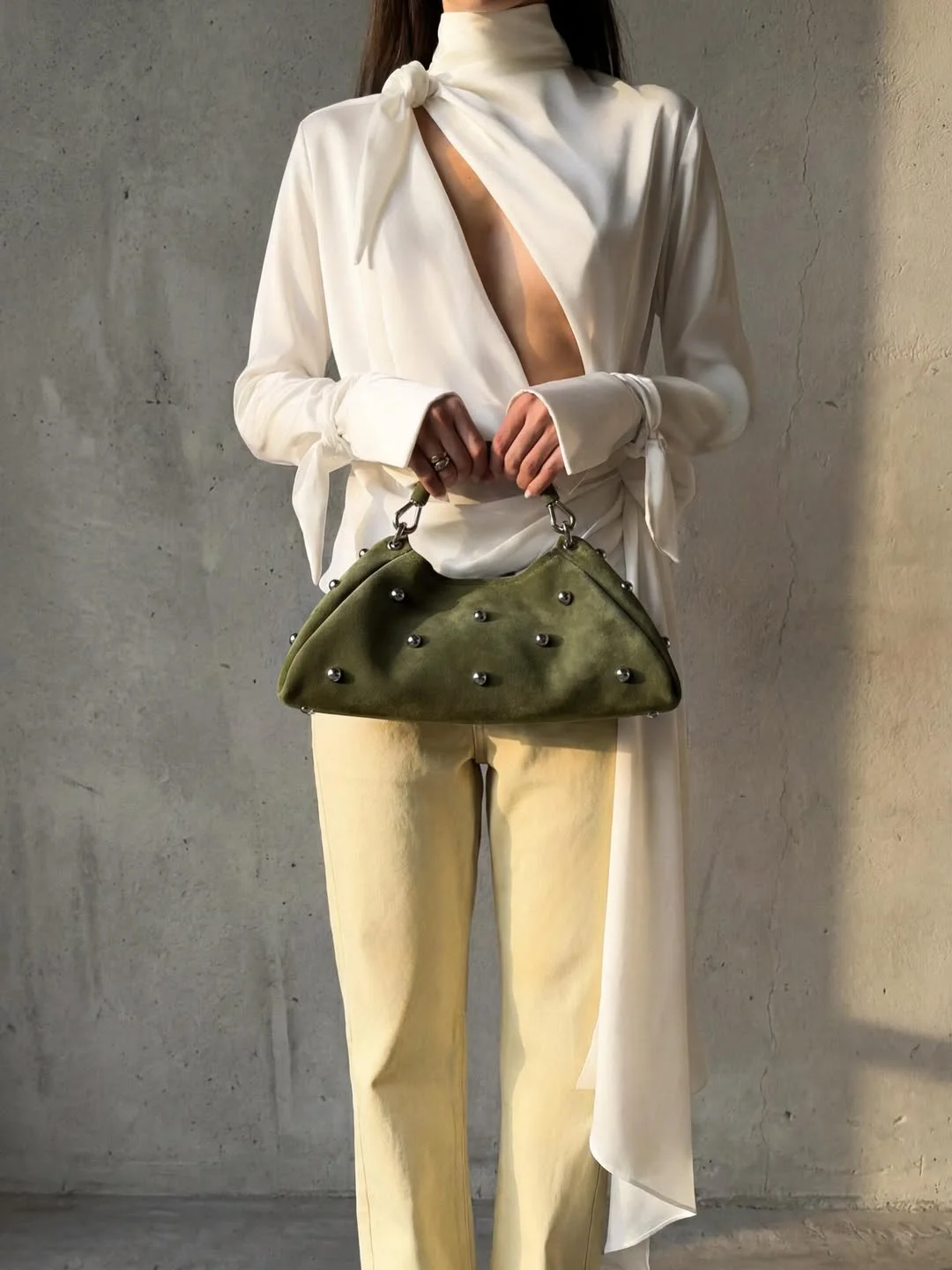 early fall outfits ideas 2026 Elegant Neutrals With a Contemporary Twist