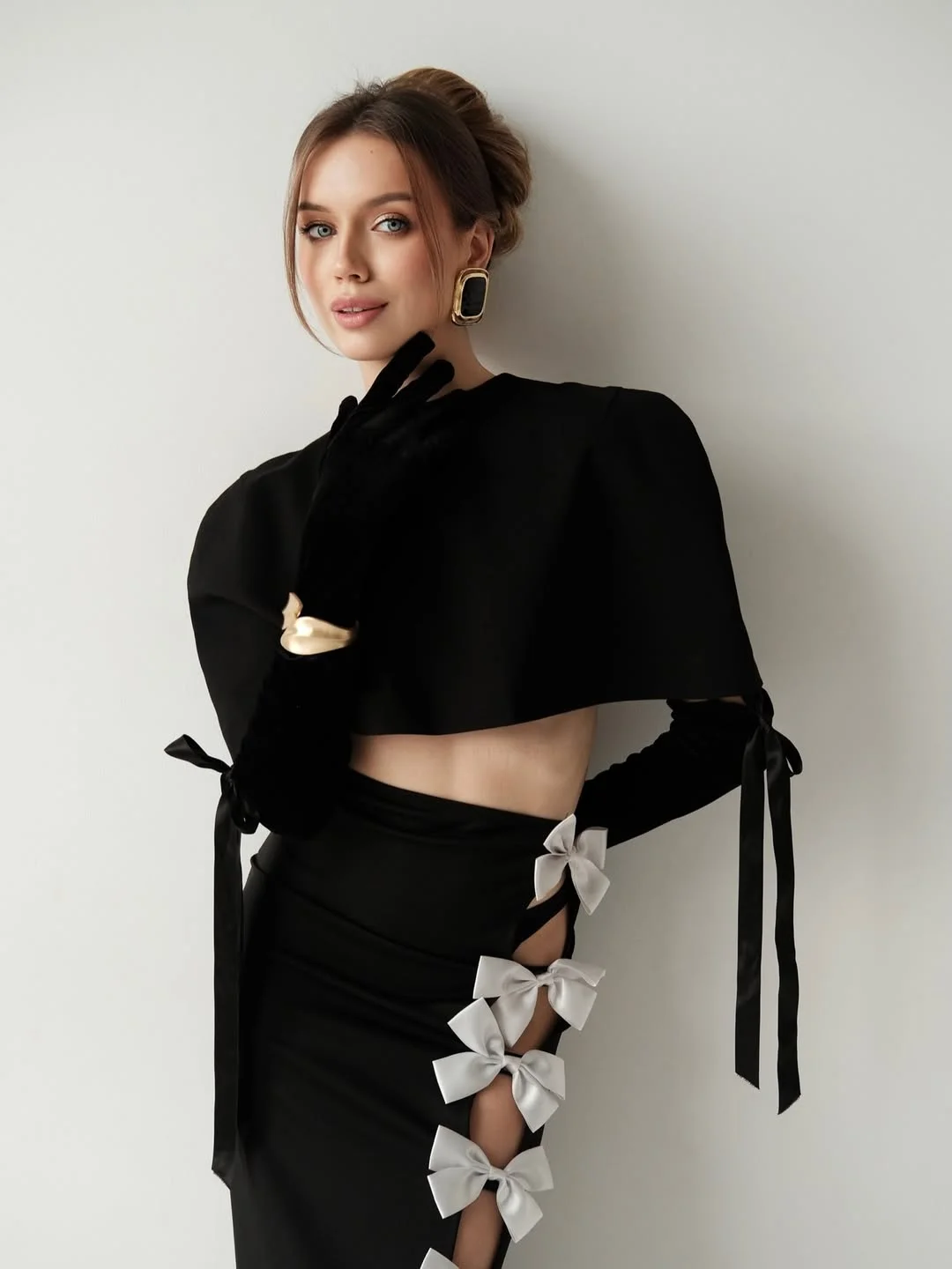 early summer outfits 2026 Graphic Black and White Evening Elegance