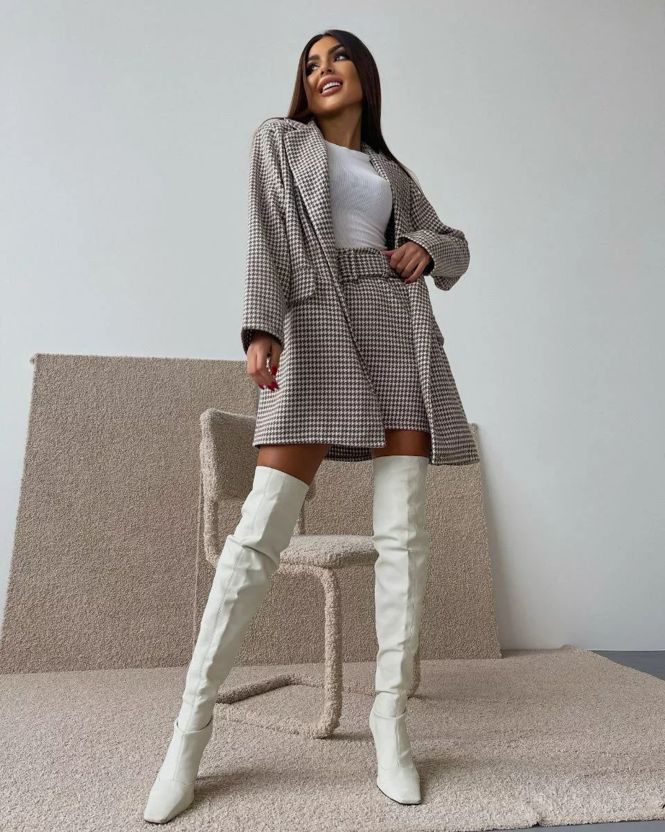 elegant fall office outfits 2026 Checked Separates With Fashion Week Energy