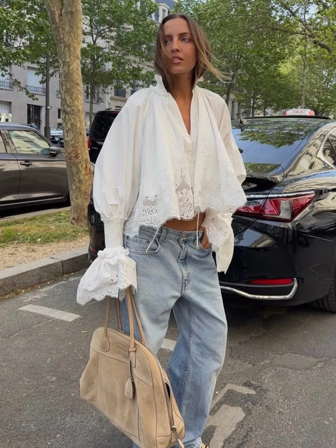 Fall Date Night Outfits 2026 Romantic Blouse And Casual Jeans For A Parisian Inspired Date