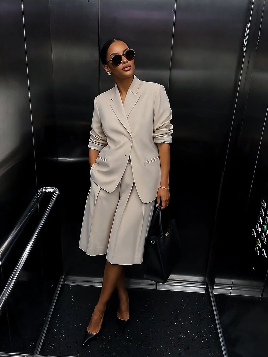 Fall Date Night Outfits 2026 Soft Beige Tailoring For A Modern Dressy Date