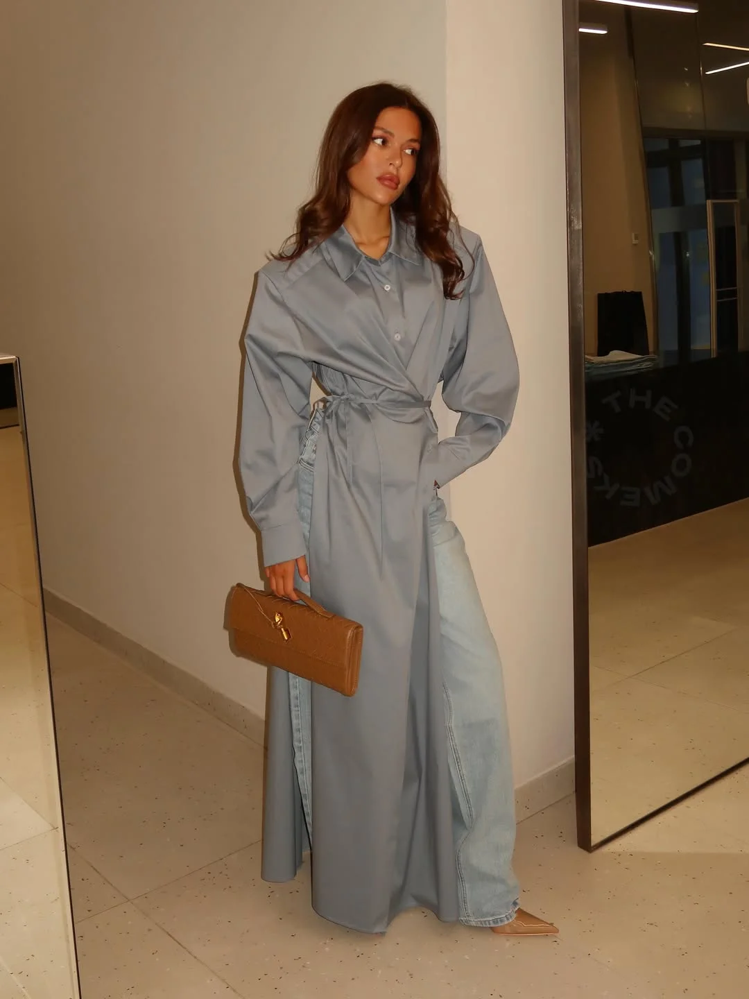 Fall Date Night Outfits 2026 Blue Shirt Dress And Denim Layering For Modern Romance