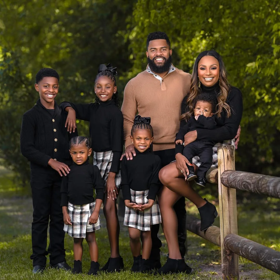 fall family picture outfits 2026 Black And Plaid For Classic Outdoor Elegance