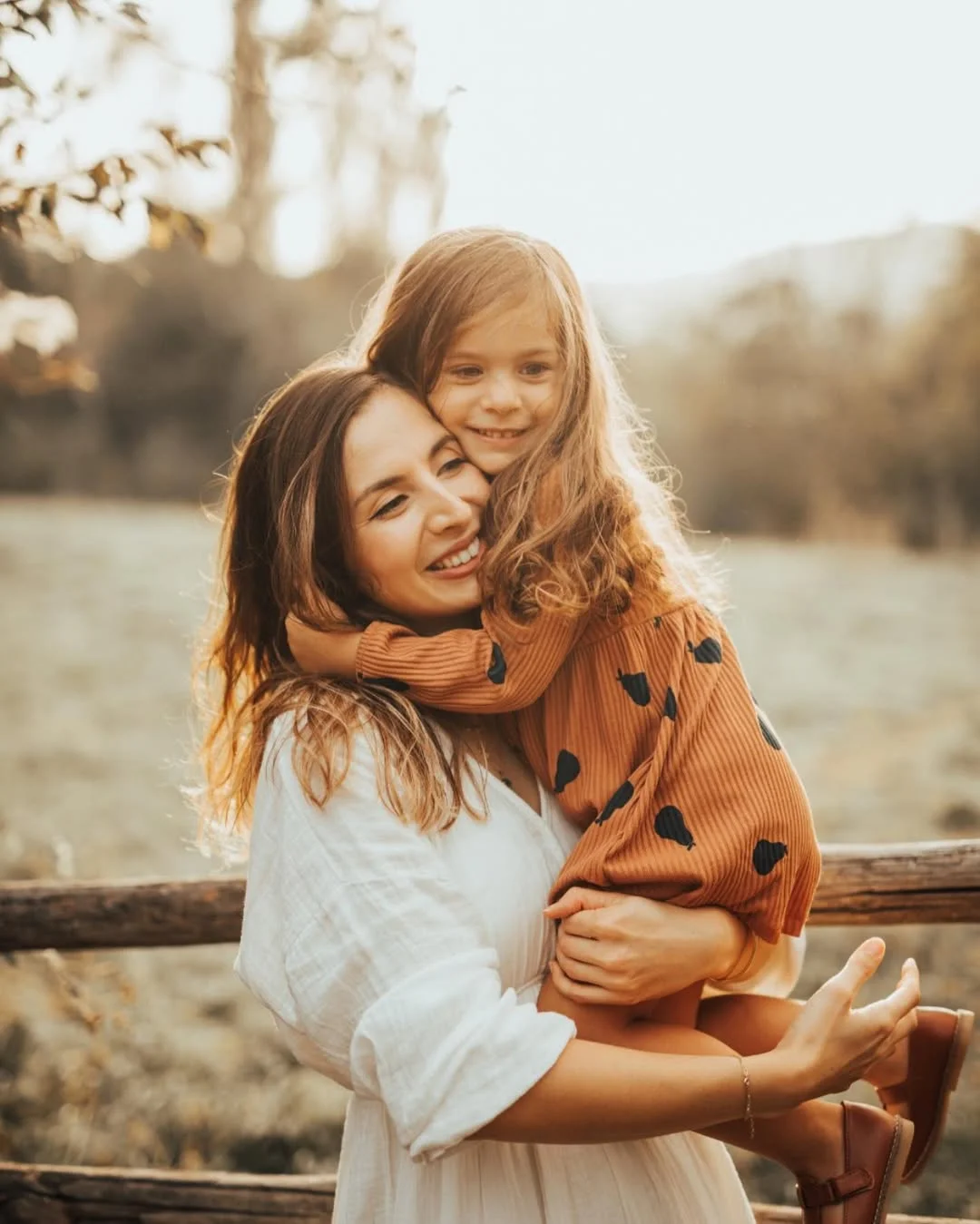 fall family picture outfits 2026 Golden Hour Cream And Cinnamon Inspiration