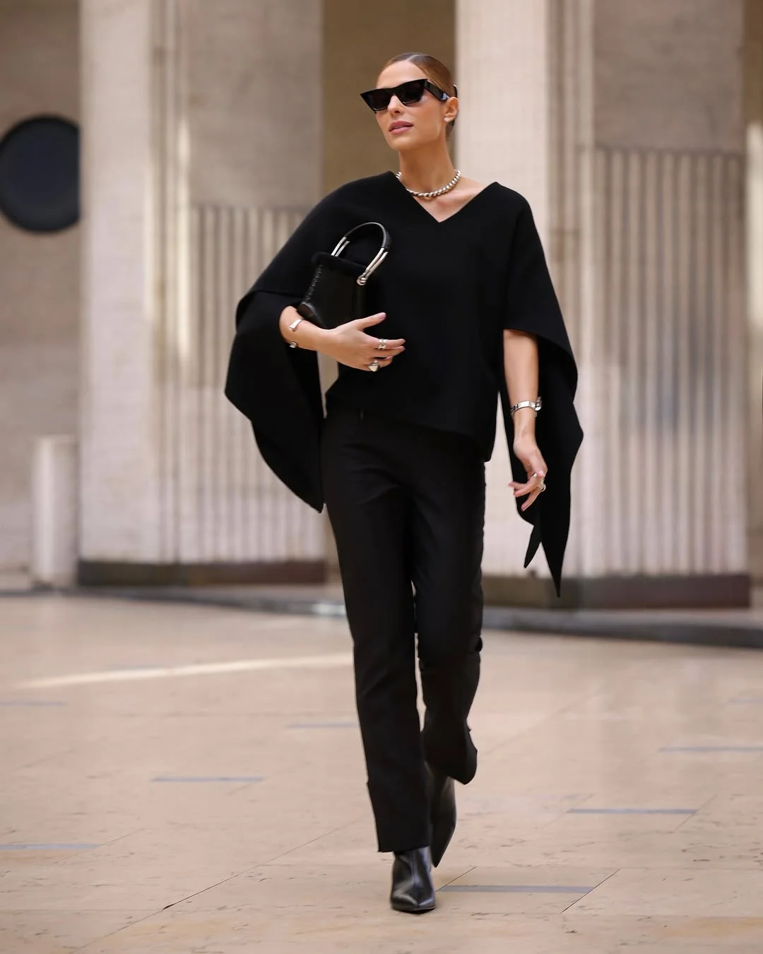 fall fashion for women over 40 2026 The Power of an All-Black Autumn Uniform