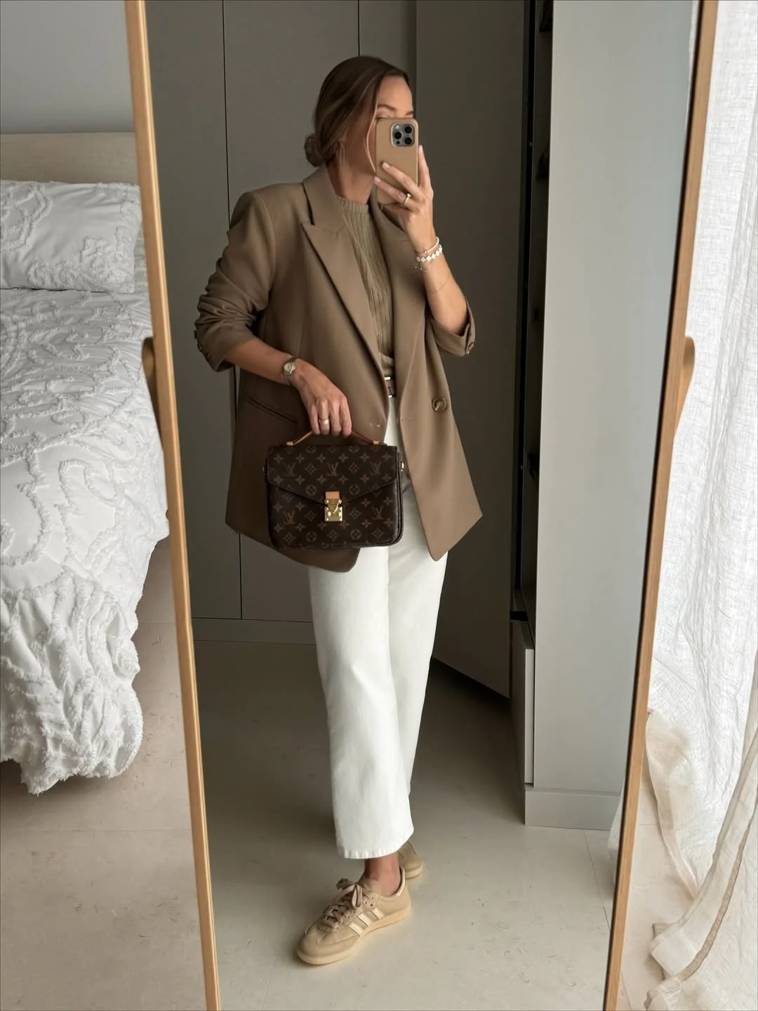 fall fitted blazer outfit 2026 Neutral Layers for Everyday Elegance