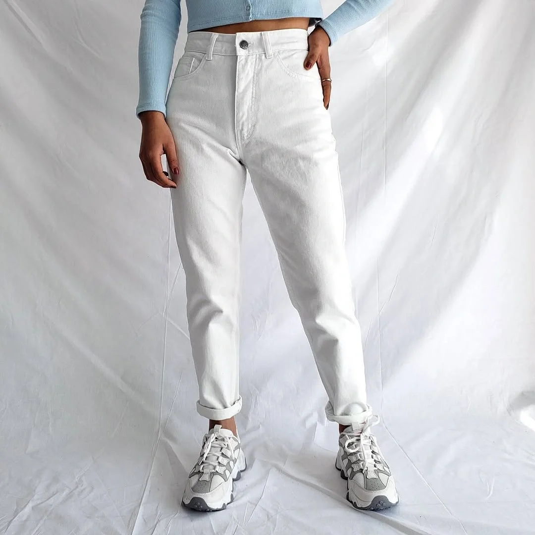 fall mom outfits 2026 Fresh White Denim For Early Fall Days