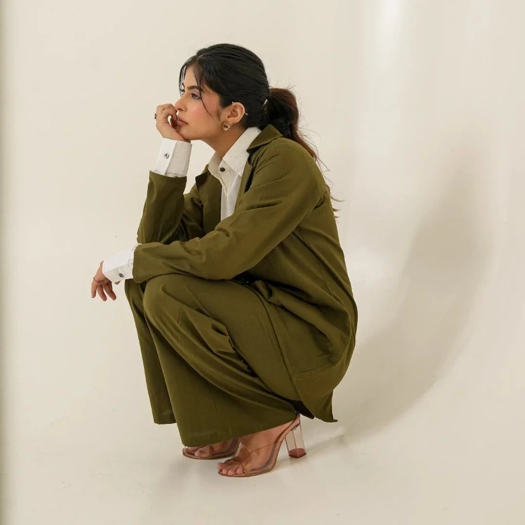 fall outfits for big busted women 2026 Olive Tailoring That Feels Modern and Effortless