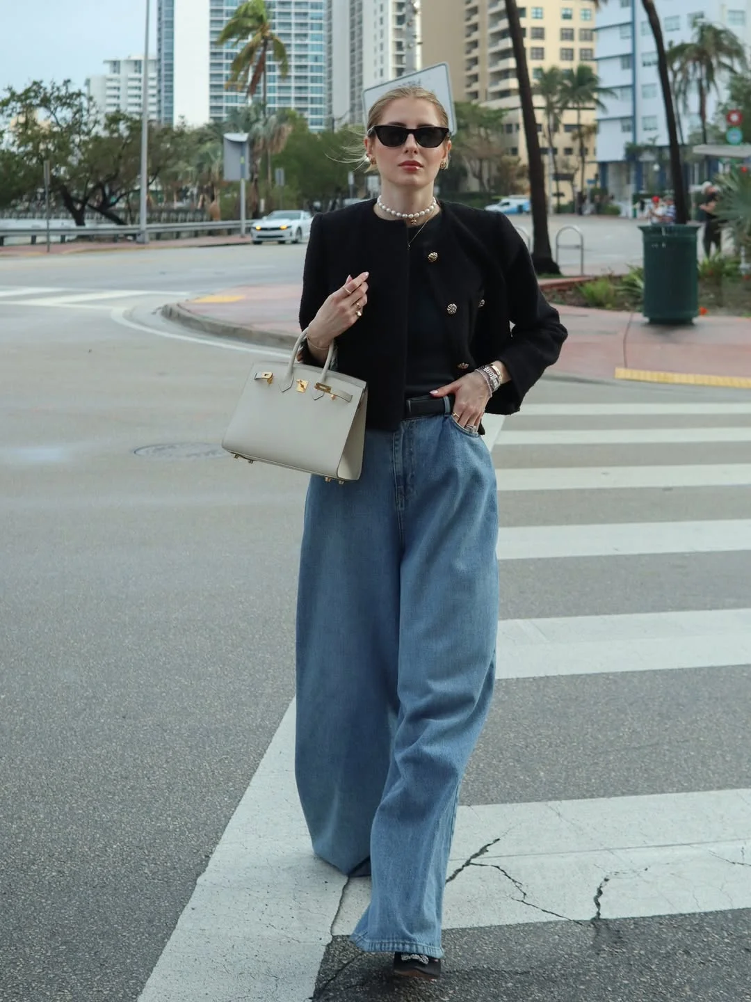 fall outfits with jeans and sneakers 2026 Classy Wide-Leg Denim for Elevated City Style