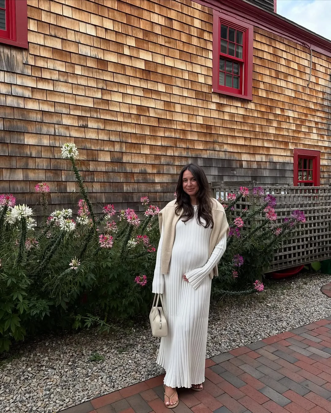 fall pregnancy outfits 2026 Soft Cream Knits For Elegant Autumn Days