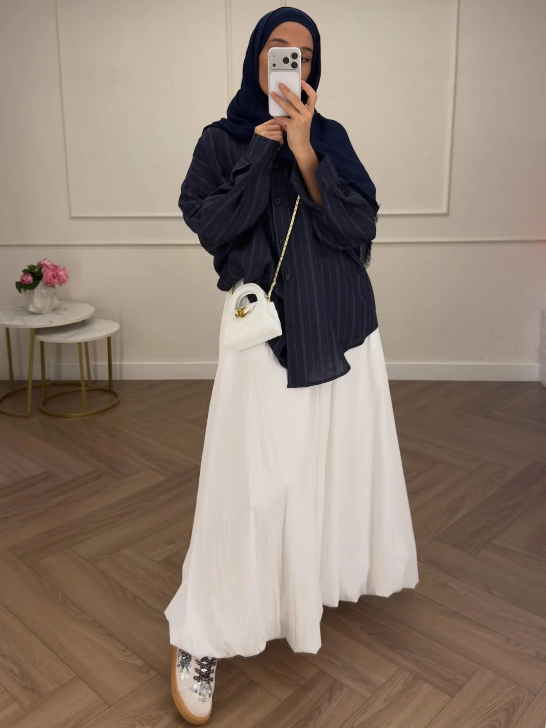 fall skirt and sneakers outfits 2026 White Maxi Skirt and Sneakers With an Oversized Shirt