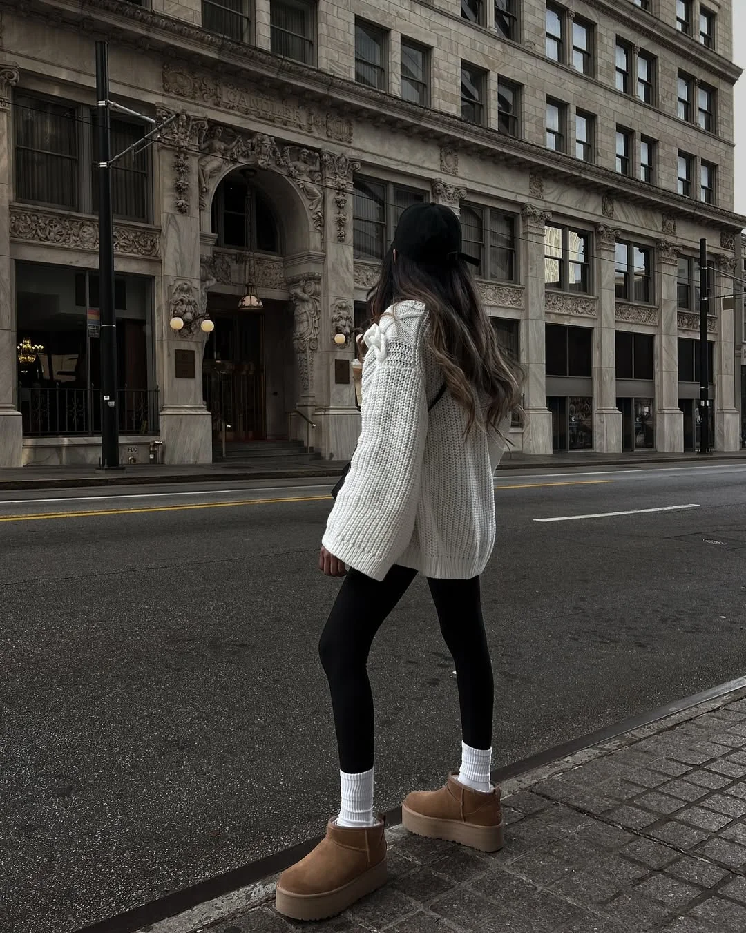 fall street style nyc aesthetic 2026 Cozy Knitwear Meets Downtown Comfort