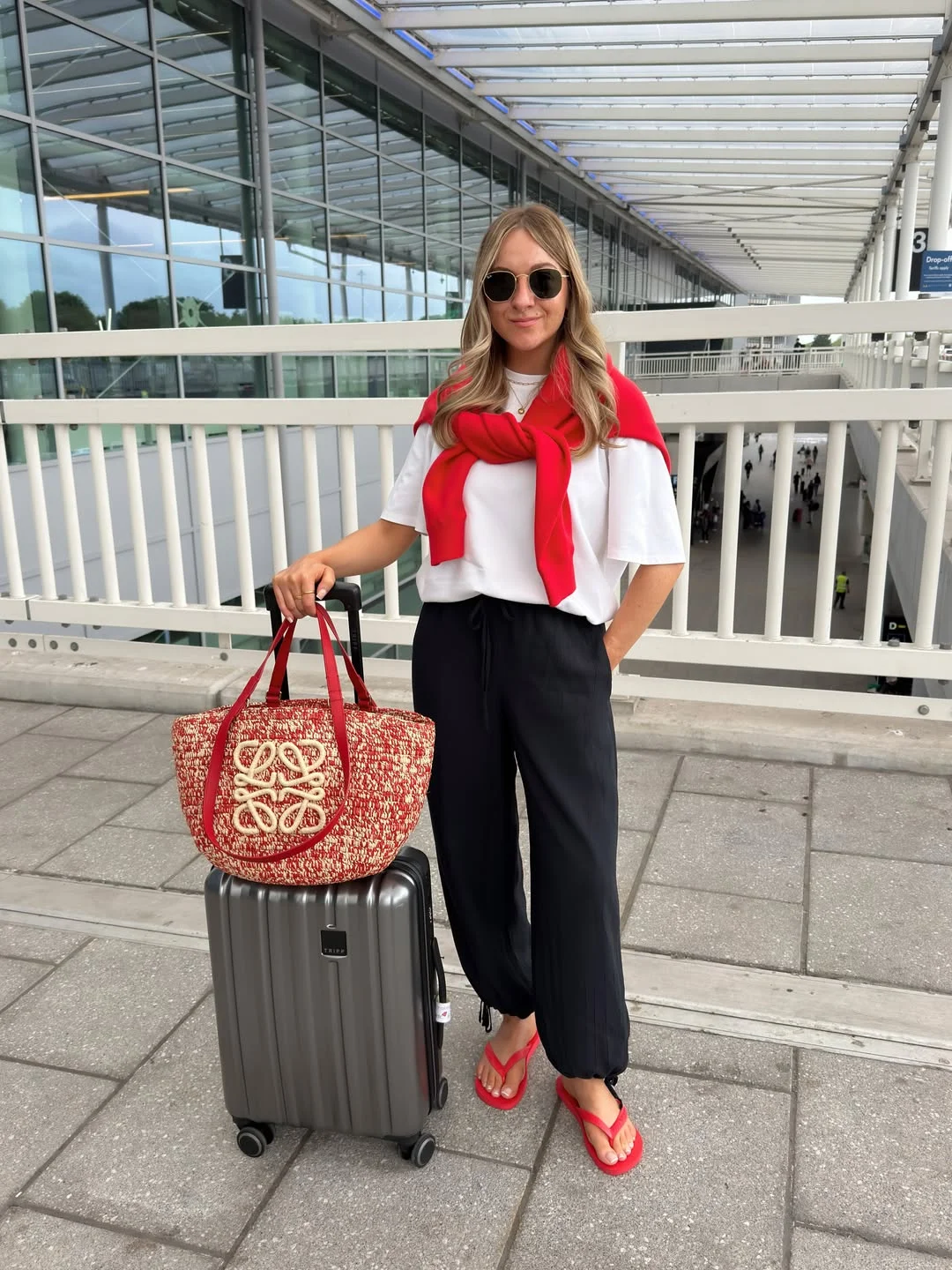 fall travel wardrobe for women 2026 Comfortable Travel Style That Doesnt Sacrifice Personality