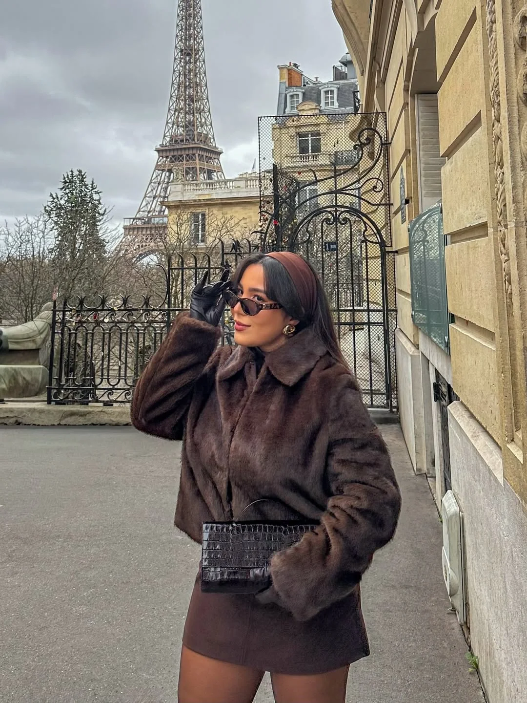 fall travel wardrobe for women 2026 Paris Getaway Style With Vintage Charm