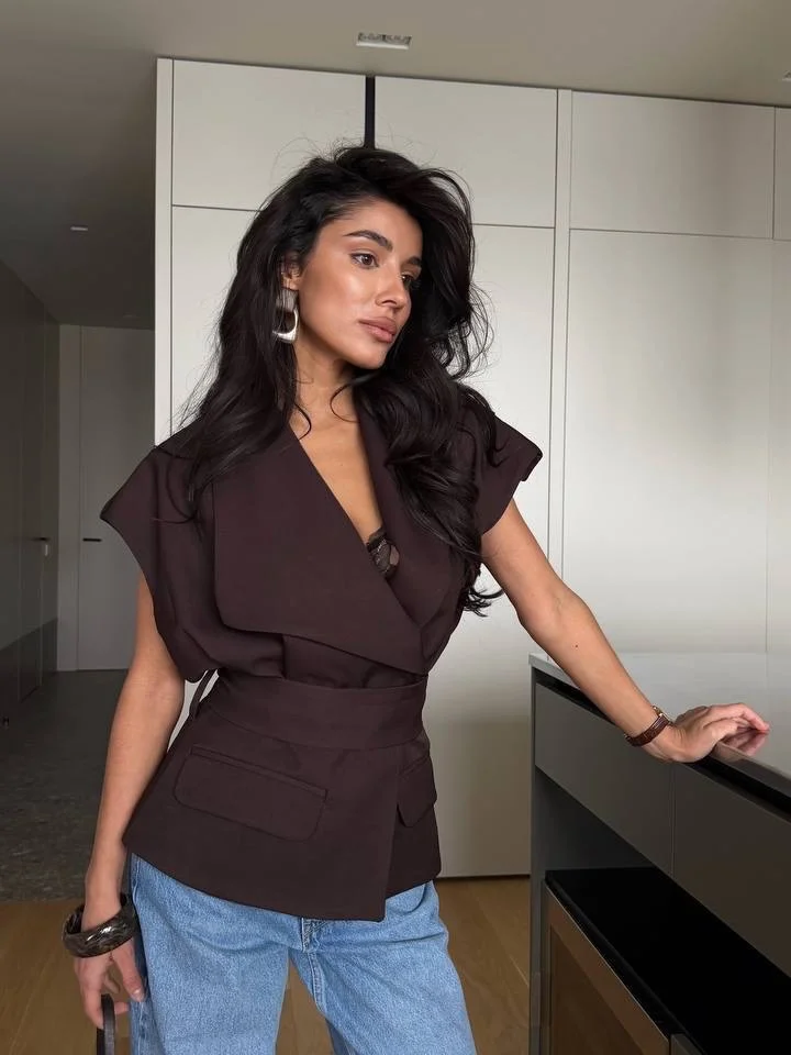 fall work outfits 2026 Structured Vest Styling With Denim