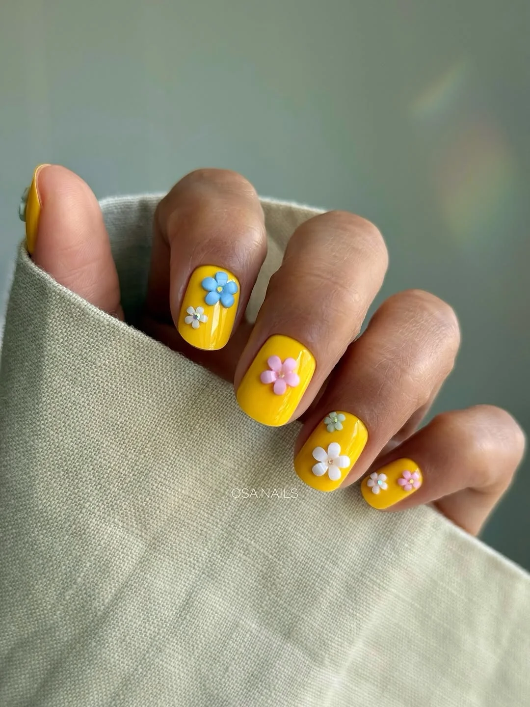 july nails design ideas 2026 Sunny Daisy Pop Nails