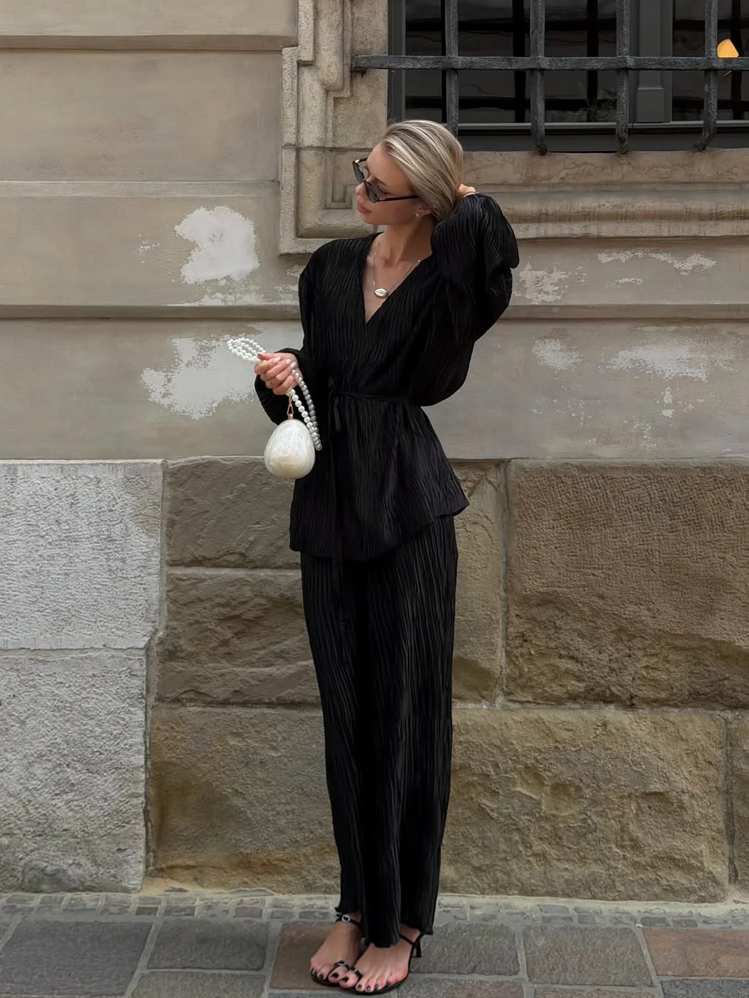 modest fall outfits 2026 Elegant Pleated Black Ensemble For Evening Fall Dressing
