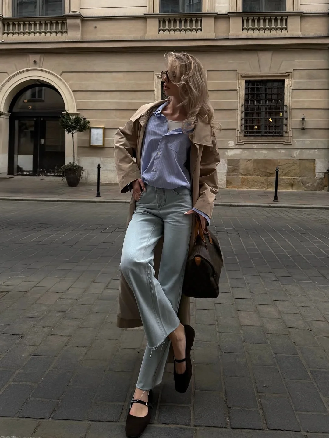 modest fall outfits 2026 Trench Coat Layering With Relaxed Tailoring