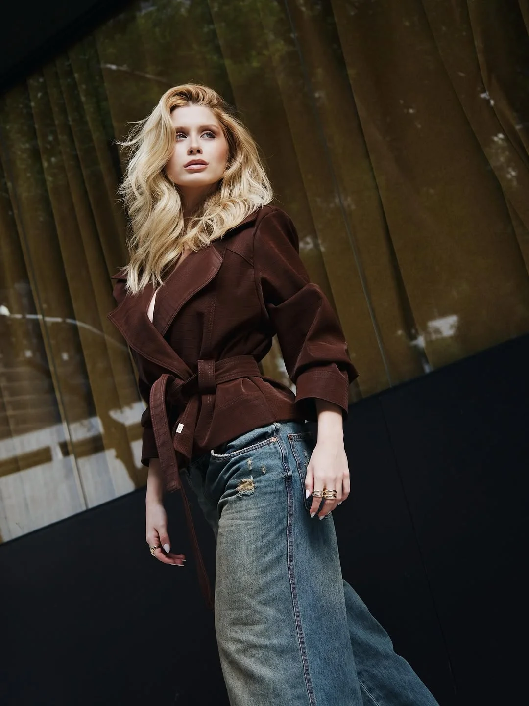 modest fall outfits 2026 Relaxed Denim With A Structured Jacket