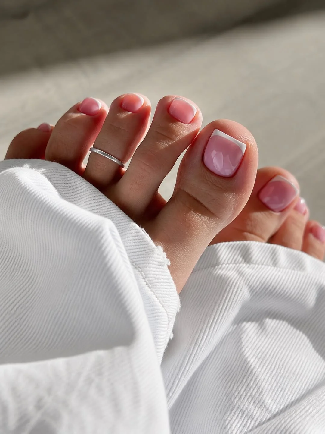 summer white french toes 2026 Glossy Pink and White French Toes with Fresh Summer Shine