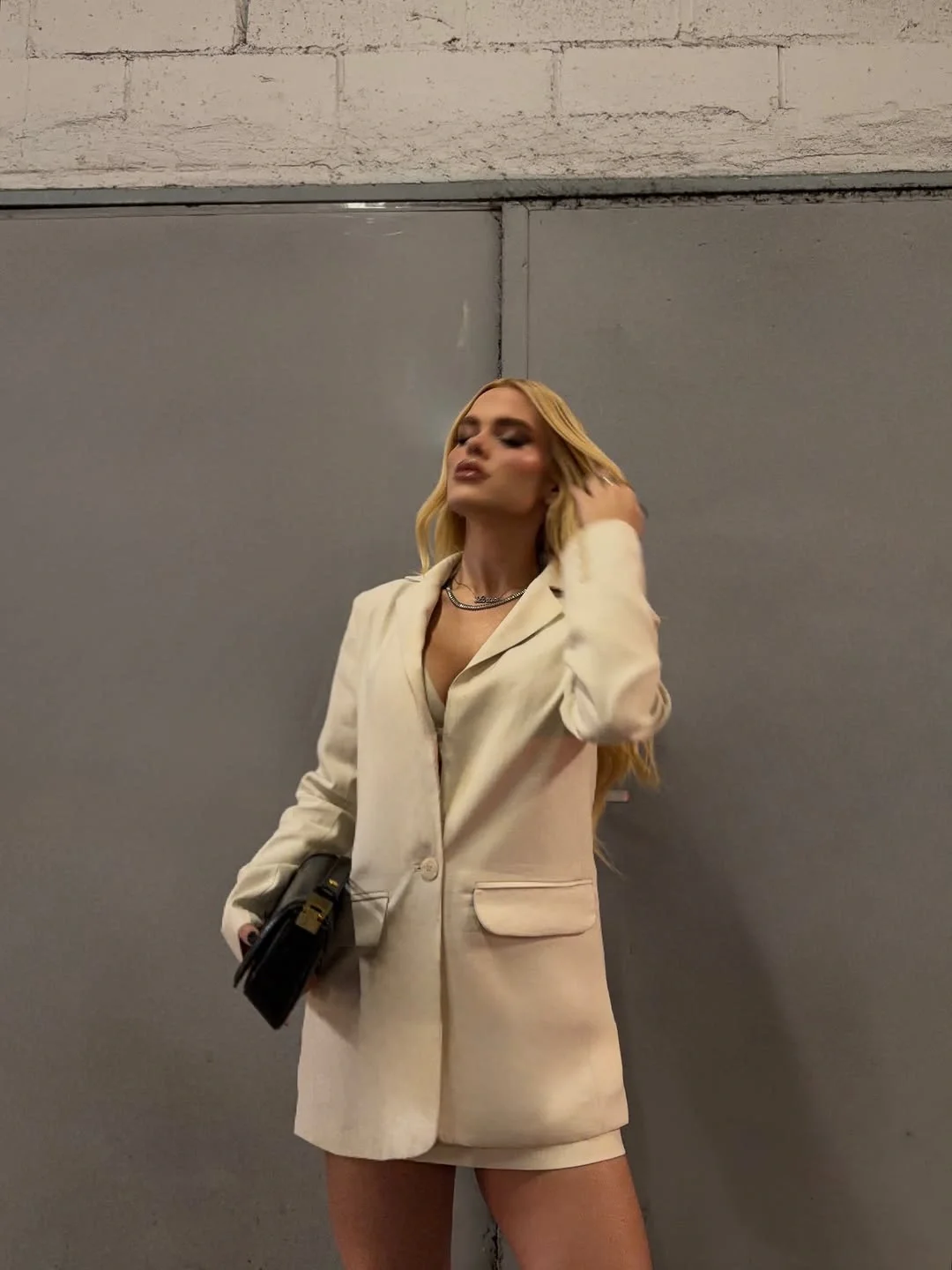 what are the best fall outfits for casual days? Soft Neutral Tailoring For Everyday Elegance