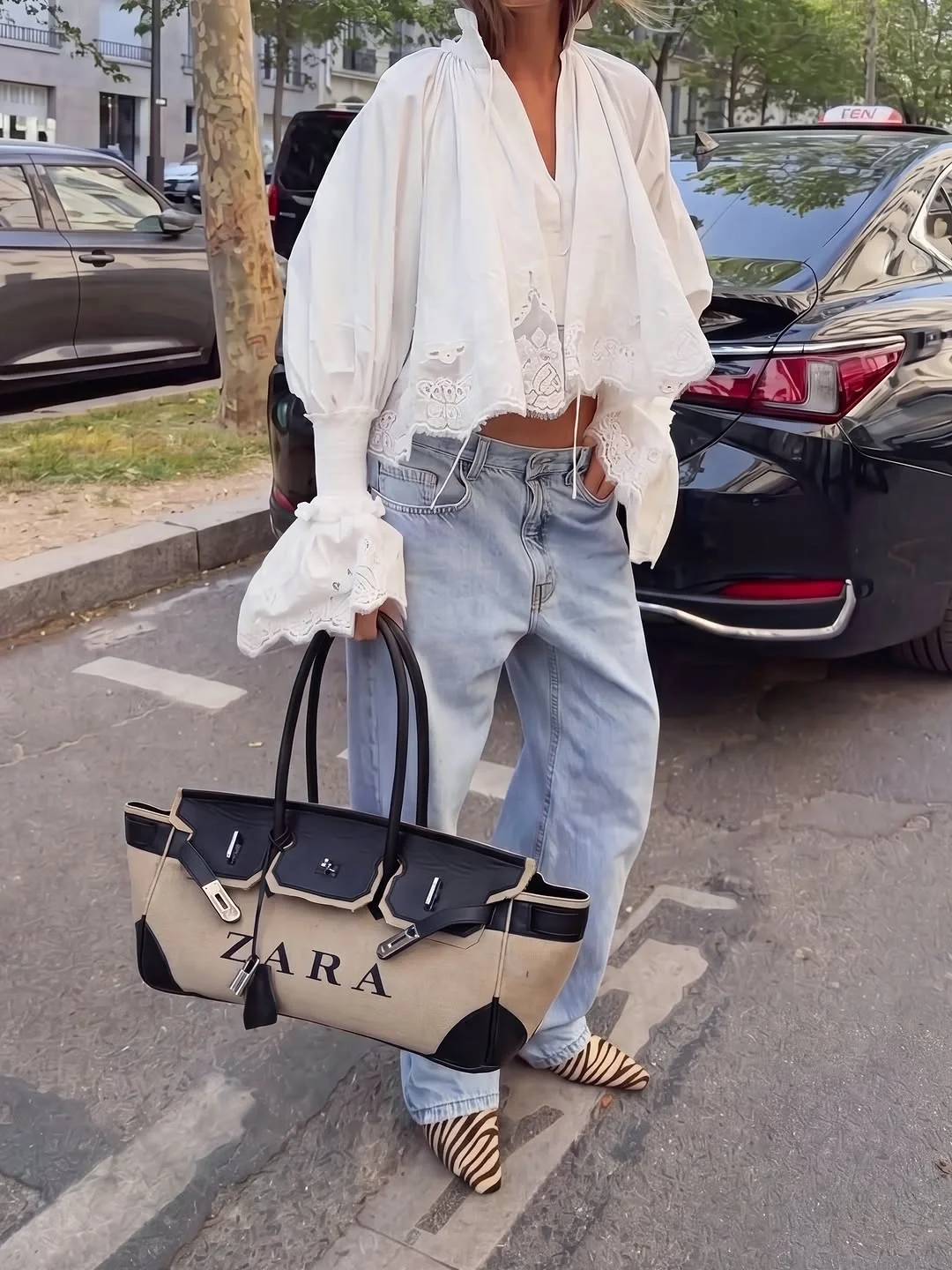 what are the best fall outfits for casual days? Relaxed Denim And Romantic Blouses