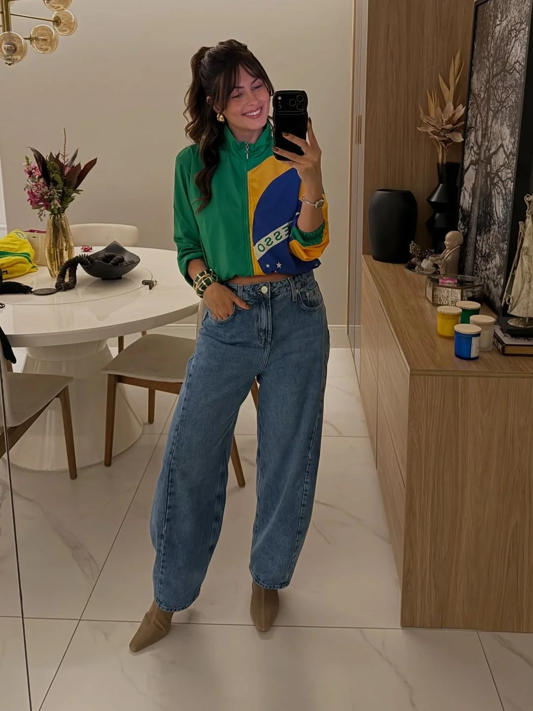 what are the best fall outfits for casual days? Relaxed Denim And Color Blocking For Everyday Comfort