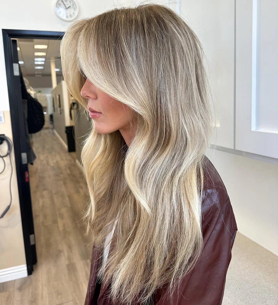 babylights hair ideas Bright Champagne Babylights With Curtain Bangs