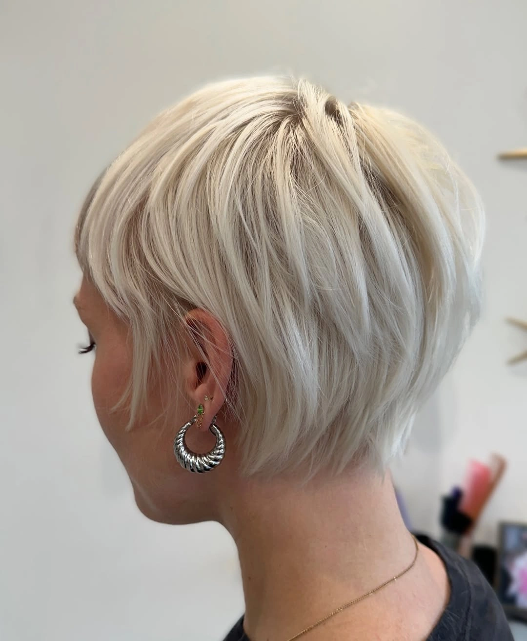 bixie haircut Soft Platinum Bixie With Feathered Layers