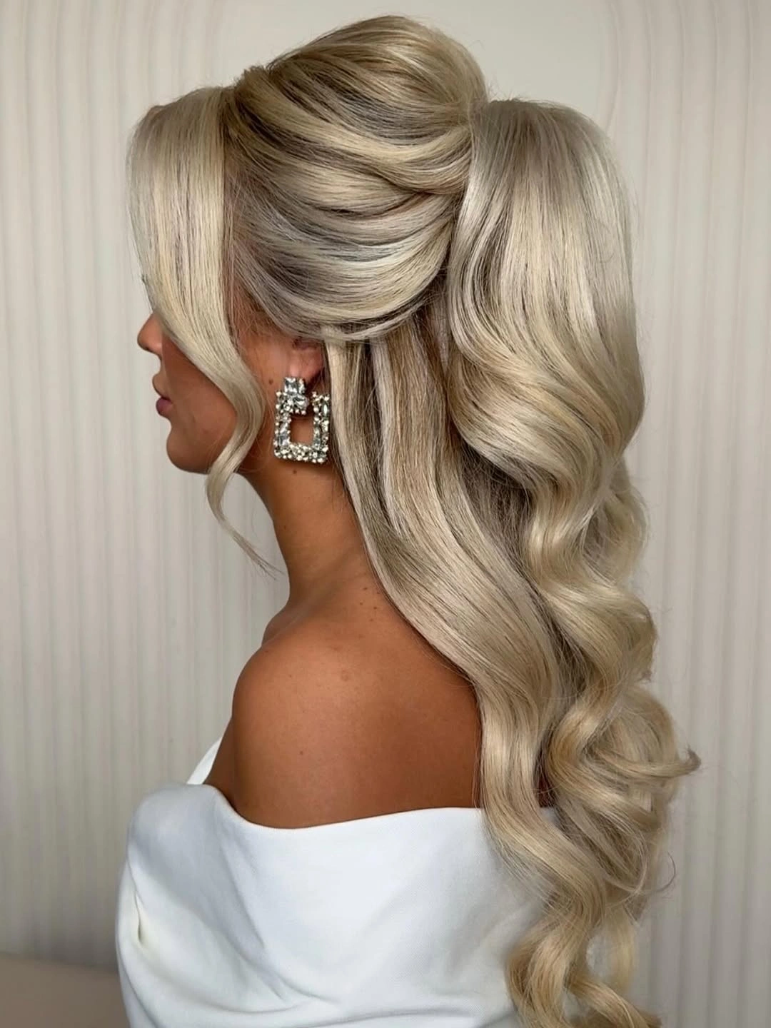 bridesmaid hairstyling Voluminous Half Up Glam Waves