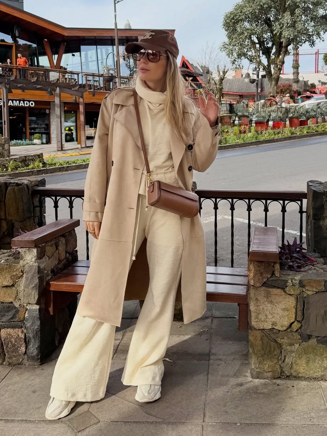 brunch outfit fall 2026 Soft Neutral Layers For Relaxed Weekend Plans
