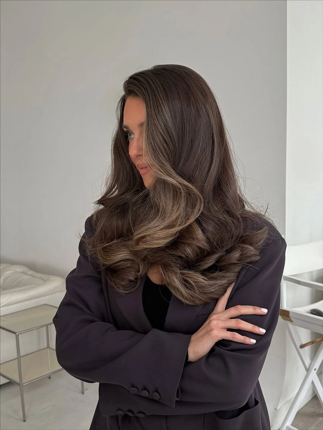 dimensional brunette hair color Smoky Brunette With Face Framing Glow