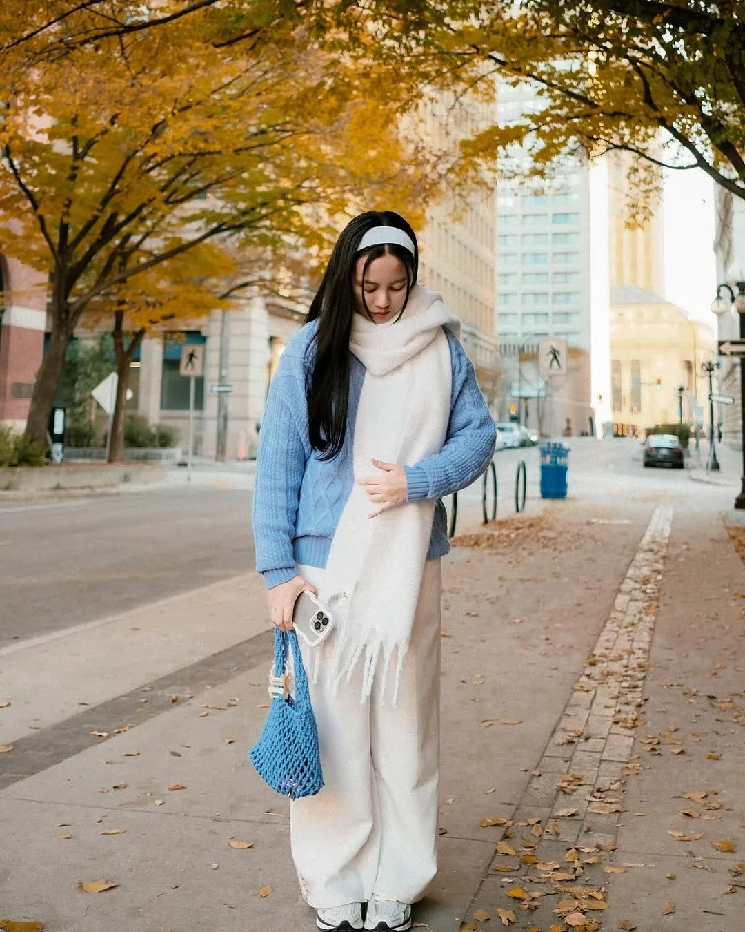 easy fall outfits 2026 Soft Blue Layers for Crisp Autumn Days