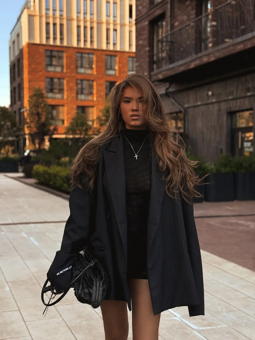 easy fall outfits 2026 All-Black Minimalism That Never Looks Boring