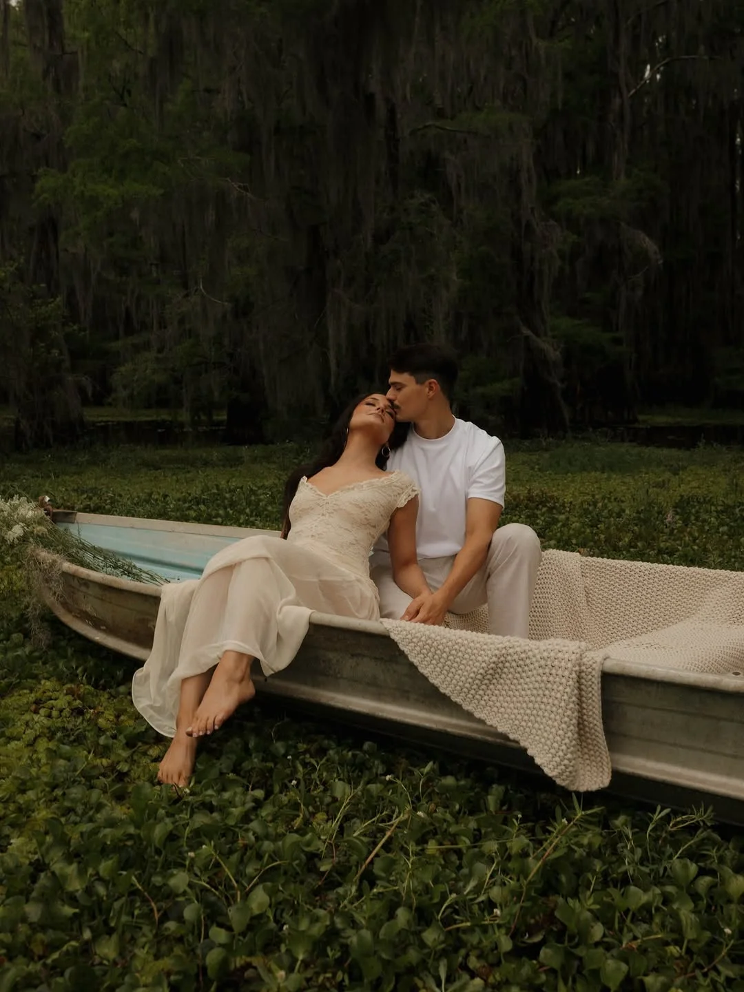 fall engagement photo outfits 2026 Minimal White Looks With Modern Romance