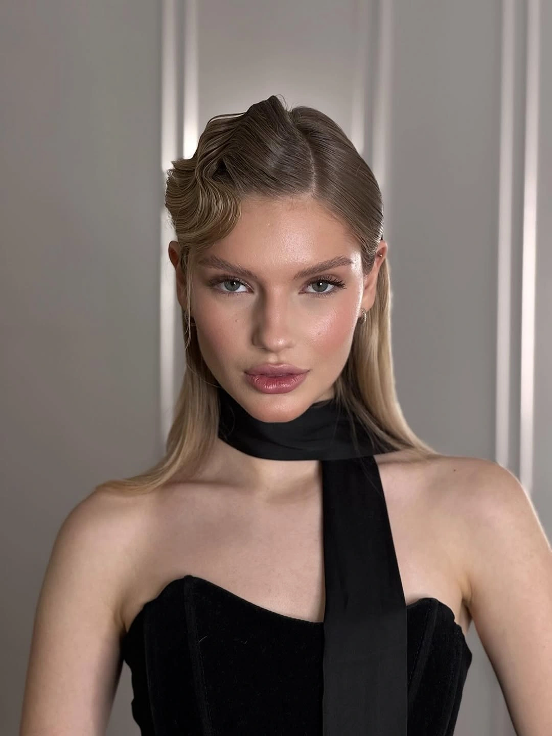 fall hairstyles 2026 Vintage Waves With A Modern Half-Up Twist