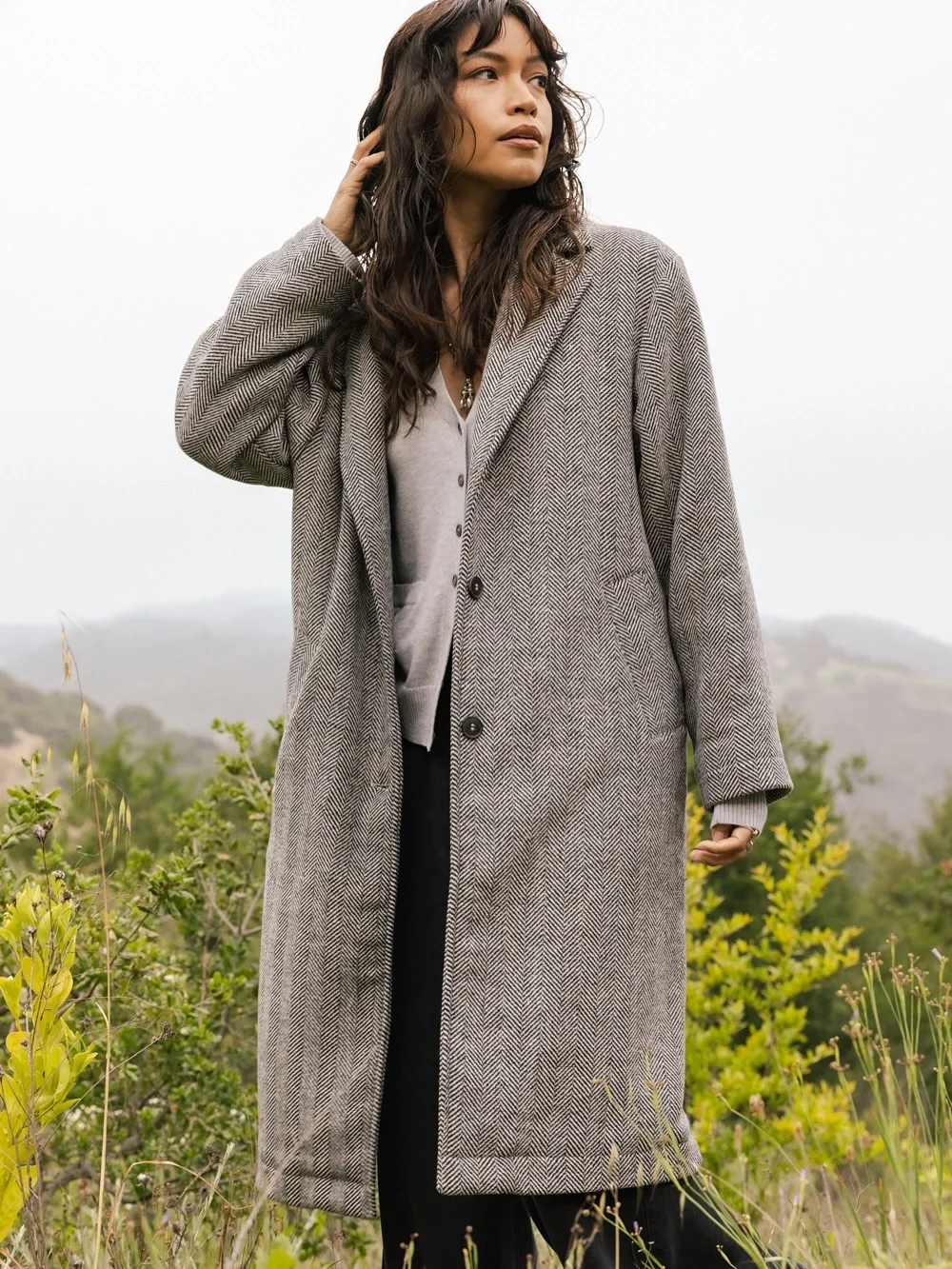 fall jackets outfit 2026 The Relaxed Grey Herringbone Coat That Never Goes Out of Style