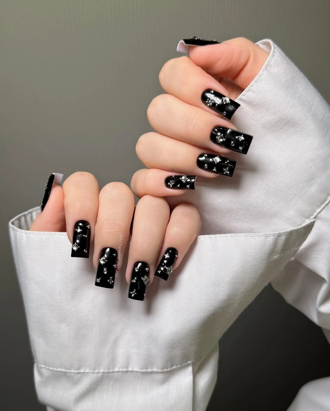 fall manicure 2026 Glossy Black Nails With Crystal Details