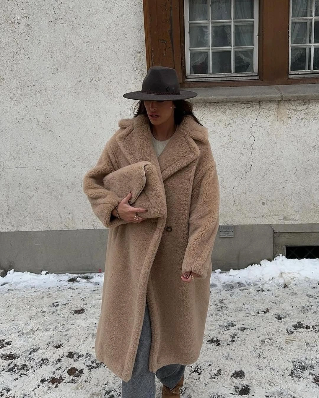 fall outfits teddy coat 2026 Soft Beige Layers For Cold Autumn Days