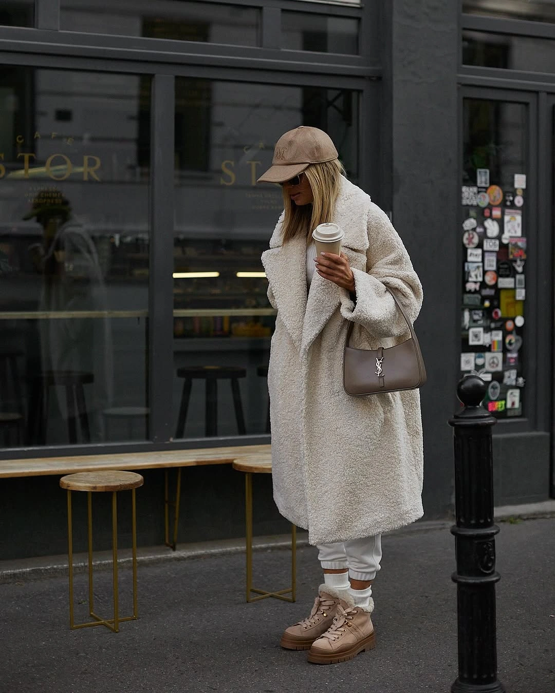 fall outfits teddy coat 2026 Long Teddy Coat With Neutral Street Style Layers