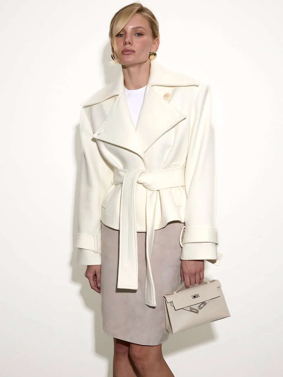 fall outfits with peacoat 2026 Soft Ivory Layers for an Elegant Autumn Wardrobe
